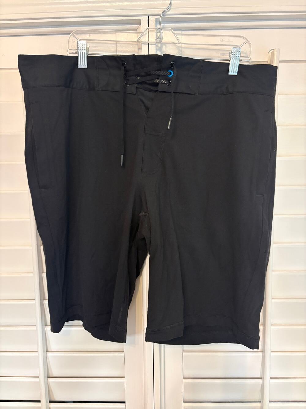 Lululemon Black Board Shorts Size 38‎